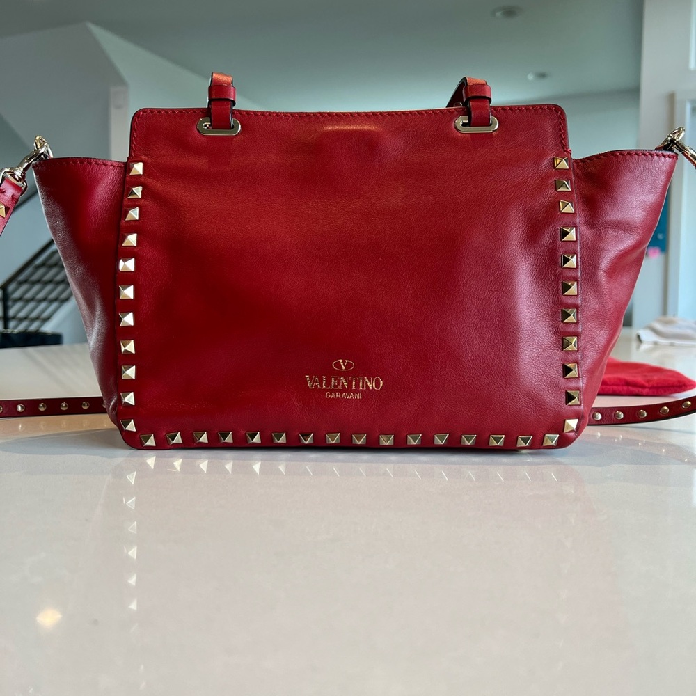 Valentino Garavani Rockstud small red tote in calfskin